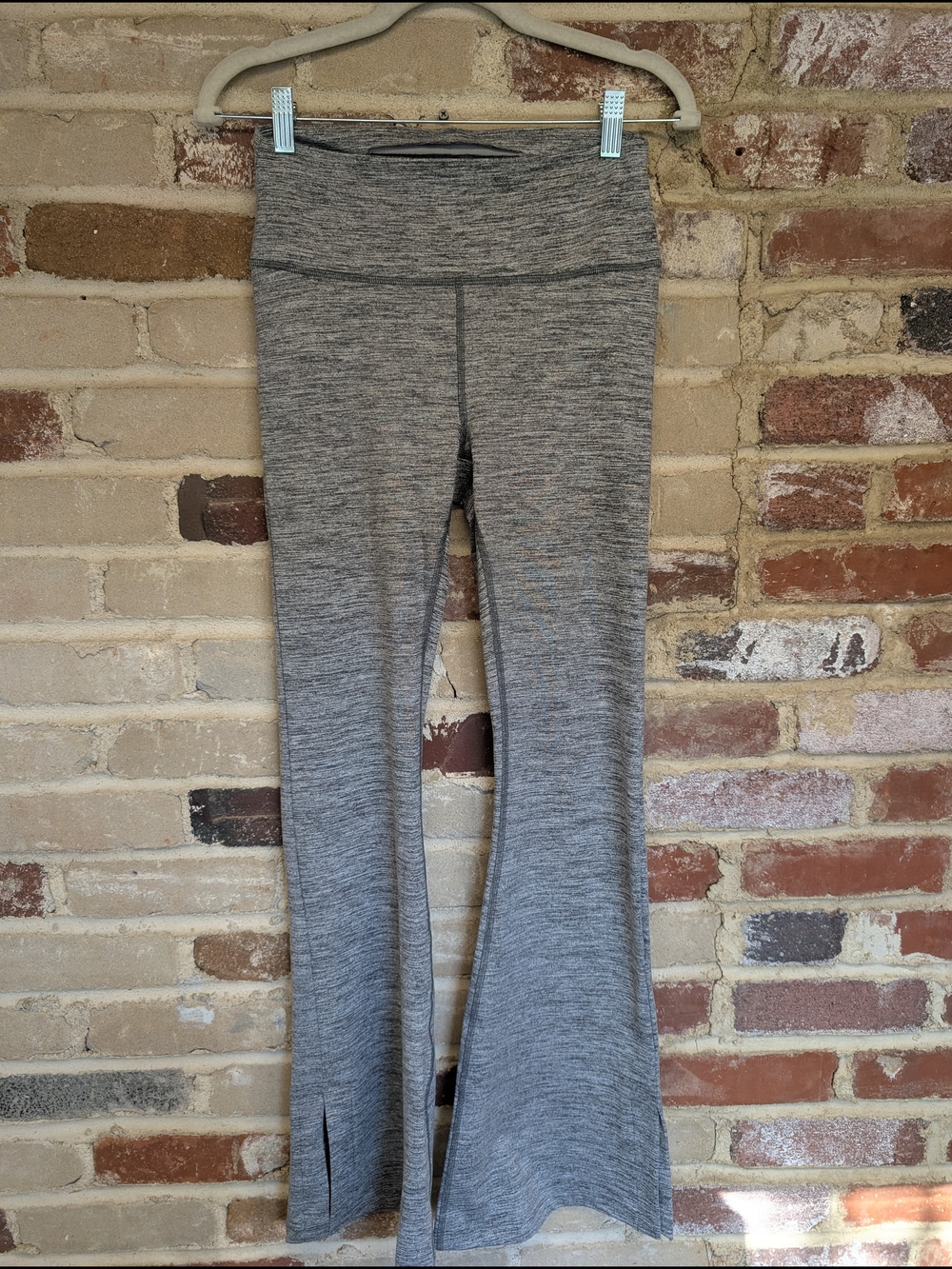 Mono B Gray Marled Flare Leggings
